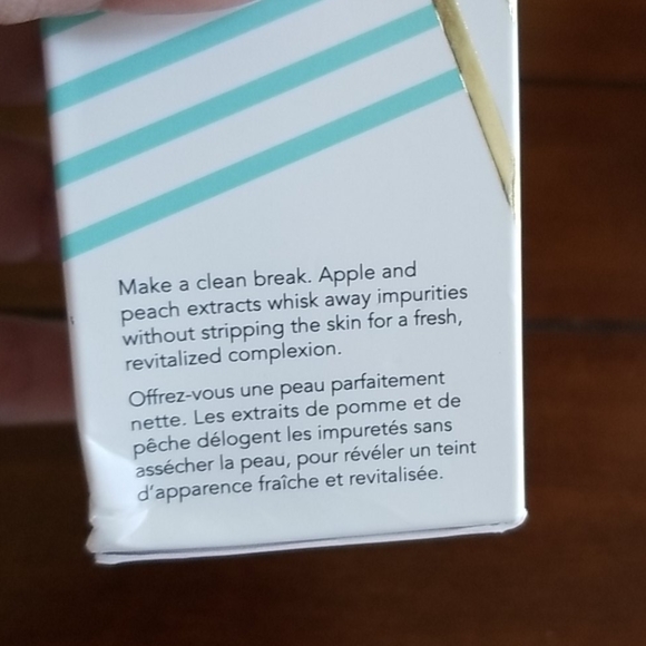 💜 SATURDAY SKIN CLEANSER - Picture 3 of 7